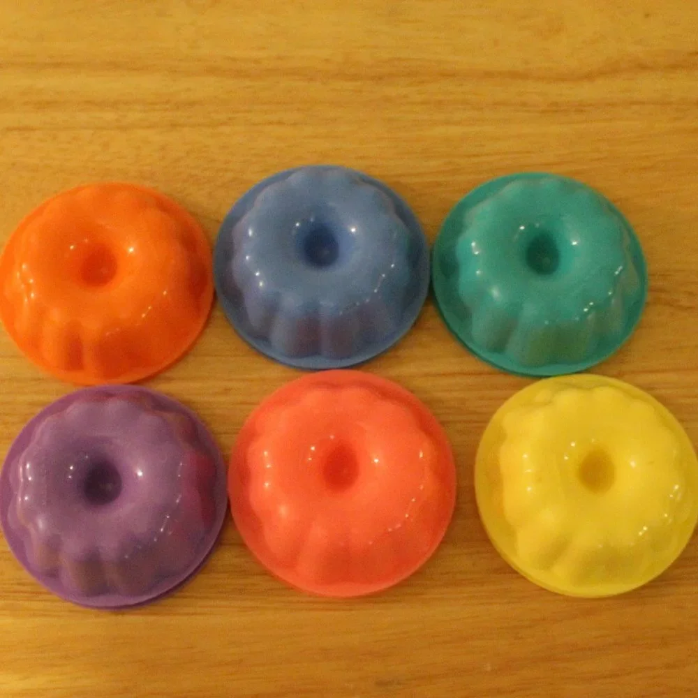 Vintage Plastic Jelly Molds - 12 pc